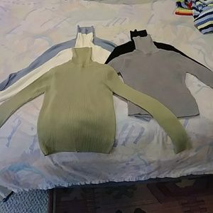 5 longsleeve turtlenecks